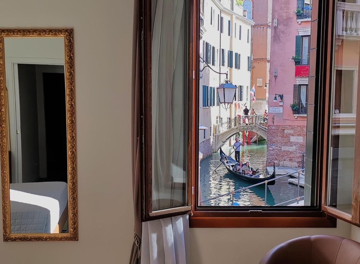 Отель Palazzo Orseolo- Gondola View Венеция Экстерьер фото